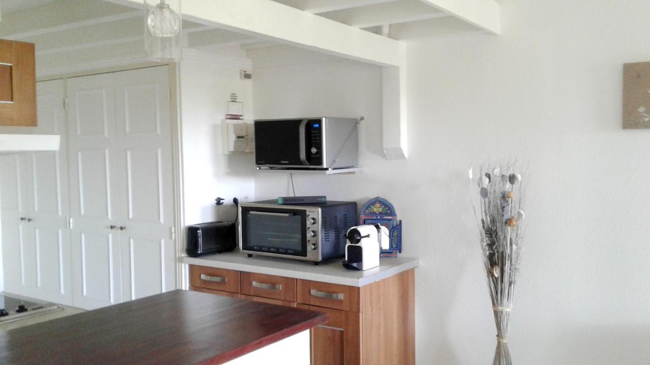 Apartment A Francois Vue Sur 90 M² Piscine Partagee